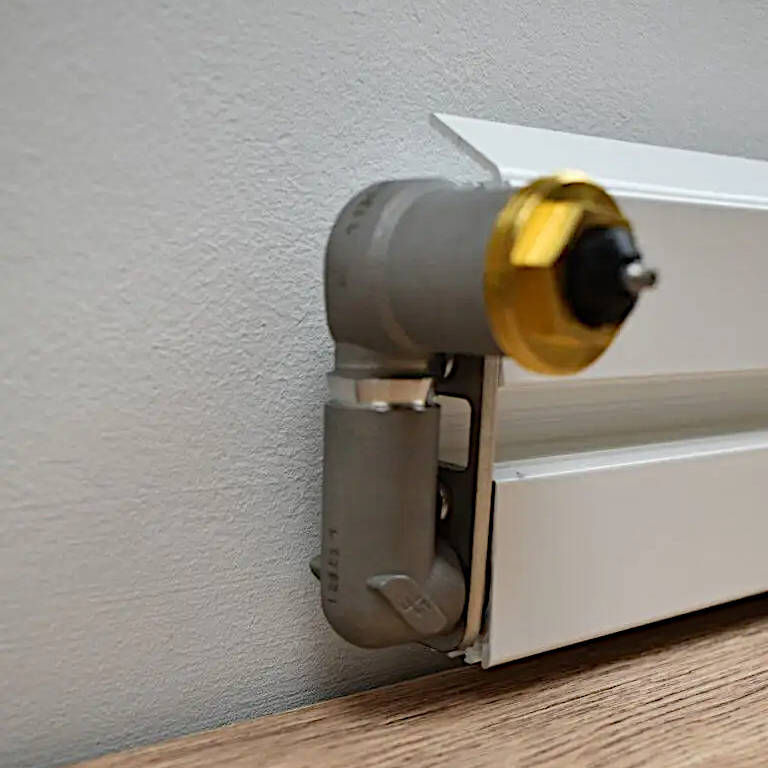 Die Regelung der Sockelheizleiste der SHL-Wärmetechnik am Abschluß.